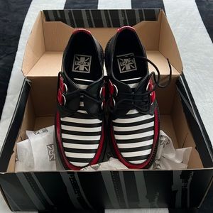 TUK Striped Creepers